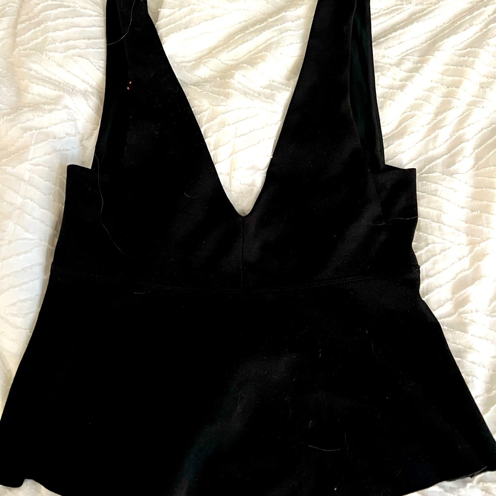 Deep V tank